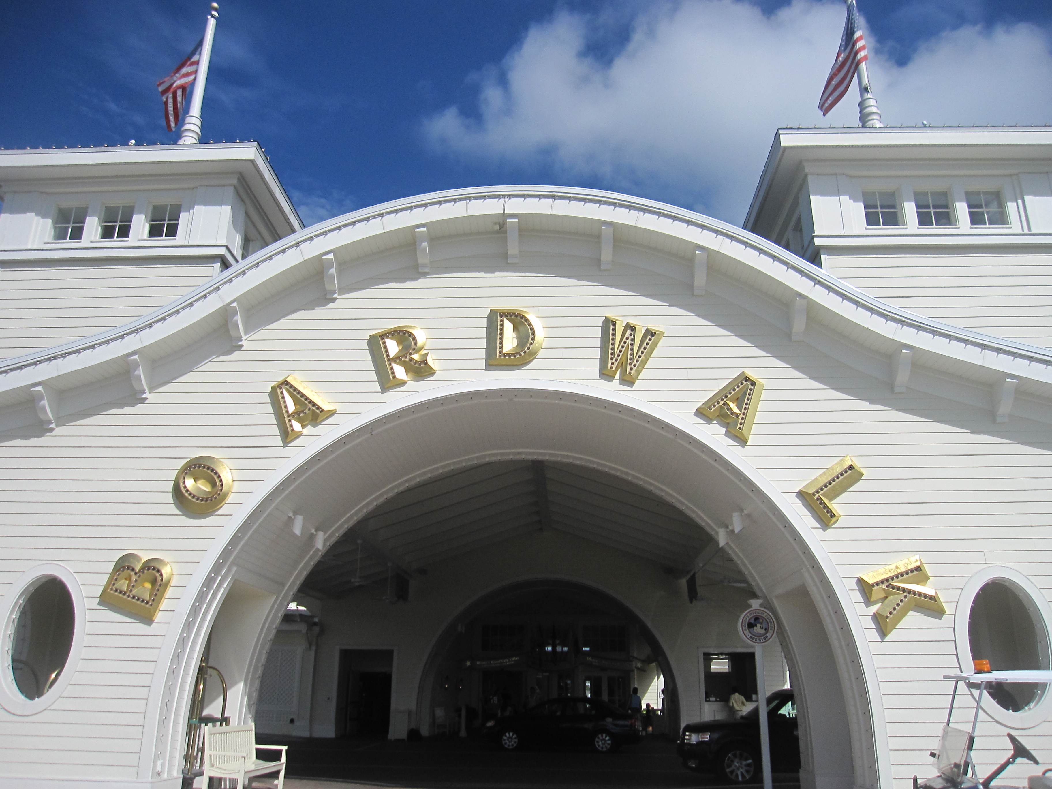 Disneys Boardwalk Inn Garden Suite Is The Best Room At Disney World