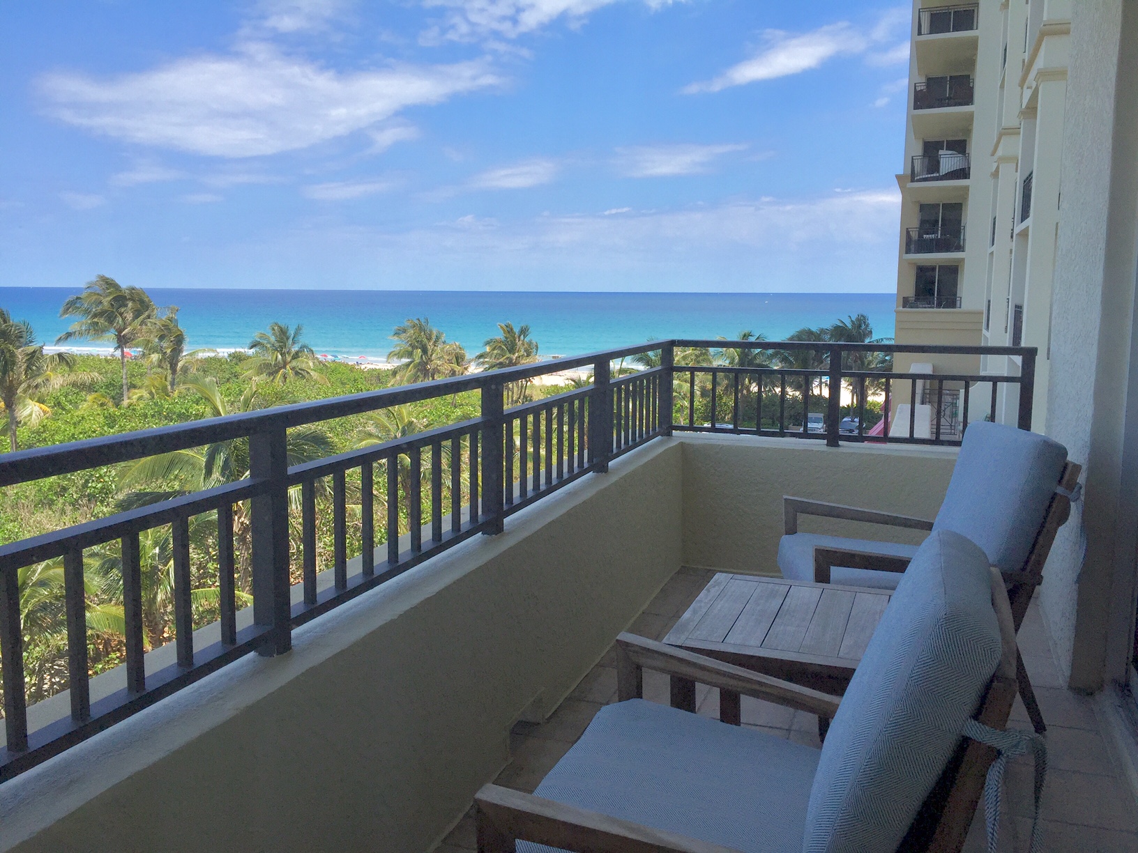 Palm Beach Marriott Resort and Spa Singer Island | #ThePalmBeaches | South Florida Family Vacation | Family Travel Blog | Travel blogger | acupful.com | A Cupful of Carters | beachfront hotel | Florida family hotel