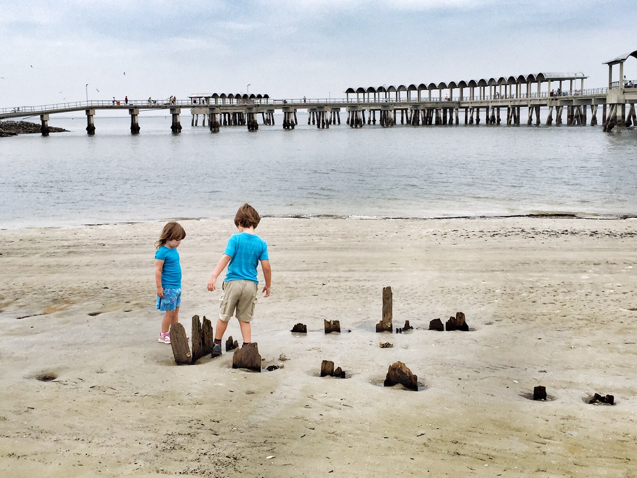 Jekyll Island with Kids | Vacation on the Golden Isles of Georgia | Family Travel | Acupful.com | 10 things to do with kids in Jekyll Island | #JekyllIsland | Mandy Carter travel writer & photographer | Driftwood Beach