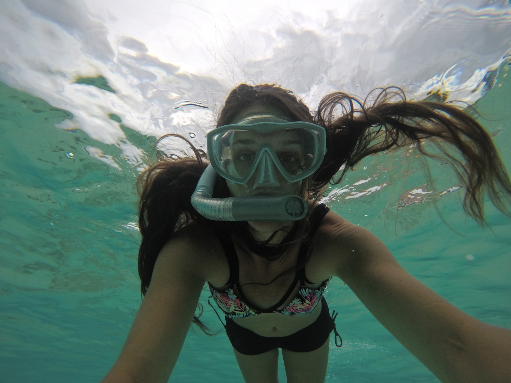 Snorkeling in The Cayman Islands | Caribbean vacation | THings to do in the CAymans | Mandy Carter travel writer | Florida travel blog | cayman vacation | Acupful.com family travel blogger | 7 mile beach snorkel | Red Sail Sports