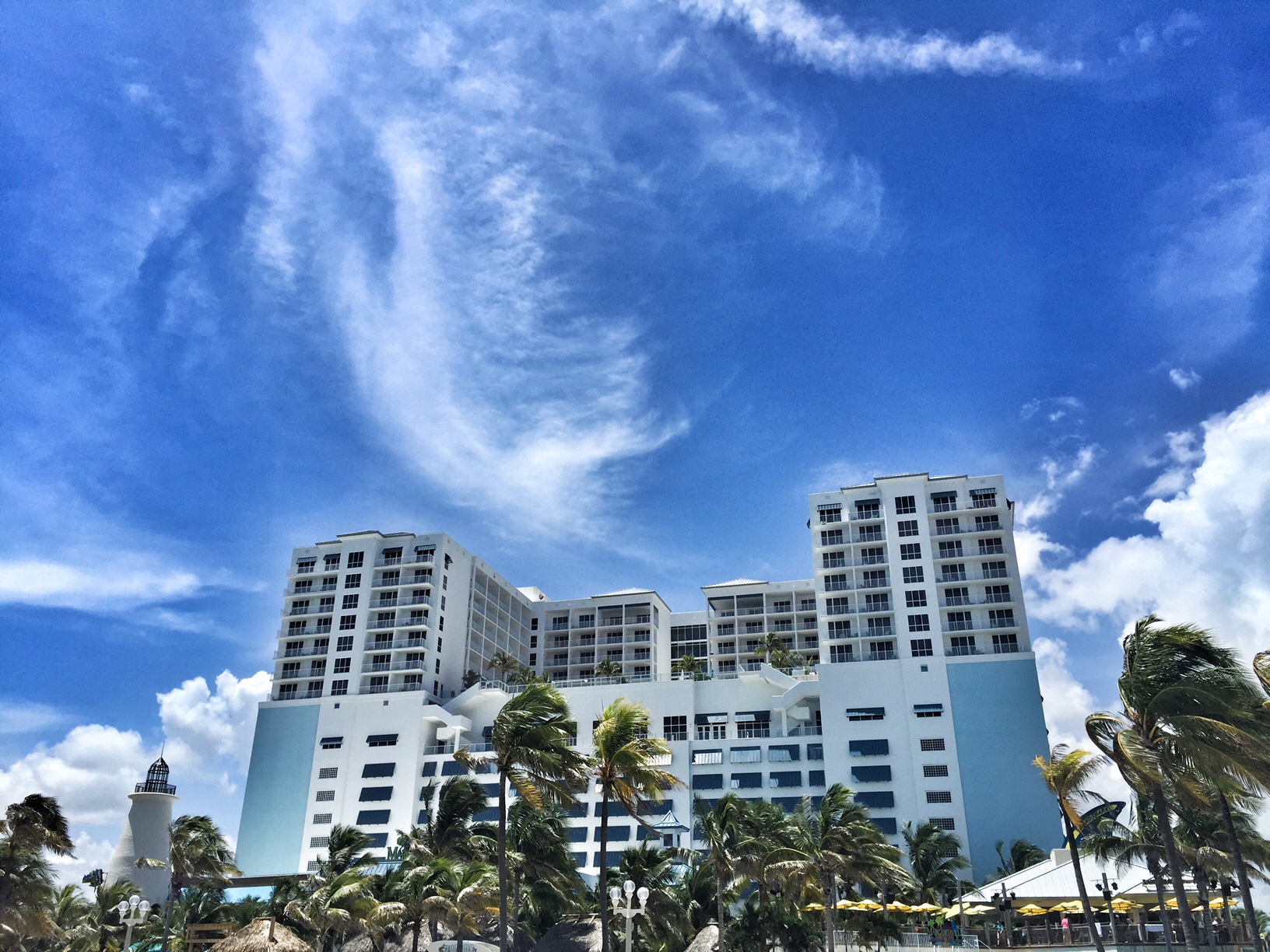 Margaritaville Beach Resort Hollywood Florida | #DestinationParadise | #LoveFl | South Florida Family Friendly Hotels | Best hotels in Florida | Florida Vacation | Best Hollywood Florida hotel Acupful.com | Mandy Carter travel blogger | |Fort Lauderdale Hotel