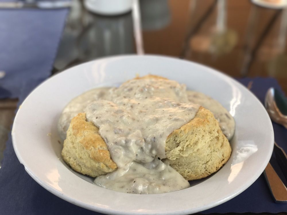 The Local Dish | Social Fabric | SoFab Favorite Restaurants | Best FOrt Lauderdale restaurants | Mandy Carter food blogger | travel blog | South FLorida blog | Acupful.com | O-B House restaurant Fort lauderdale | best biscuits and gravy in Fort Lauderdale