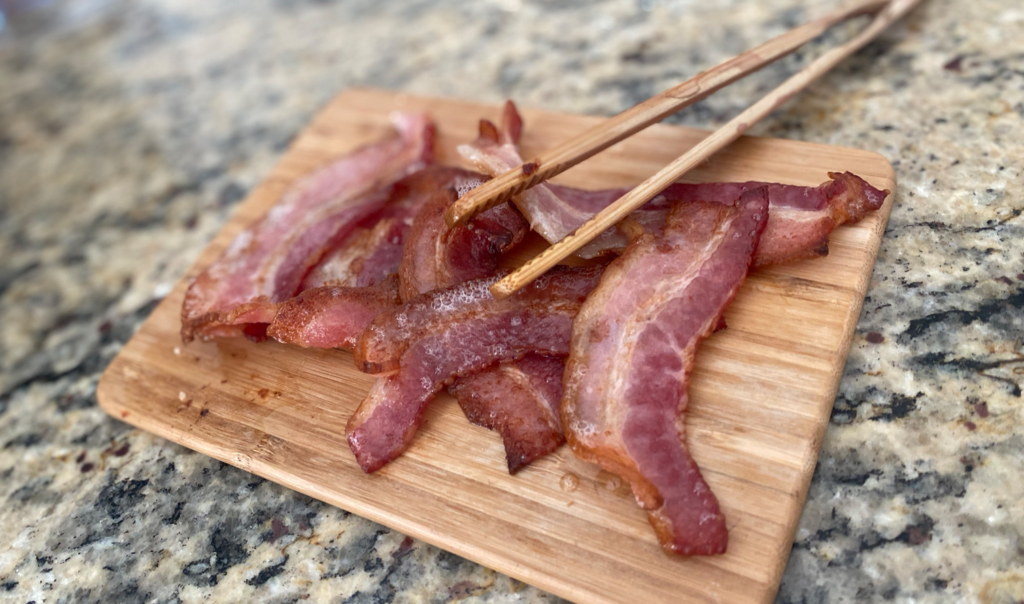 the perfect air fryer bacon with Pampered Chef | Acupful.com | Mandy Michelle Carter 
