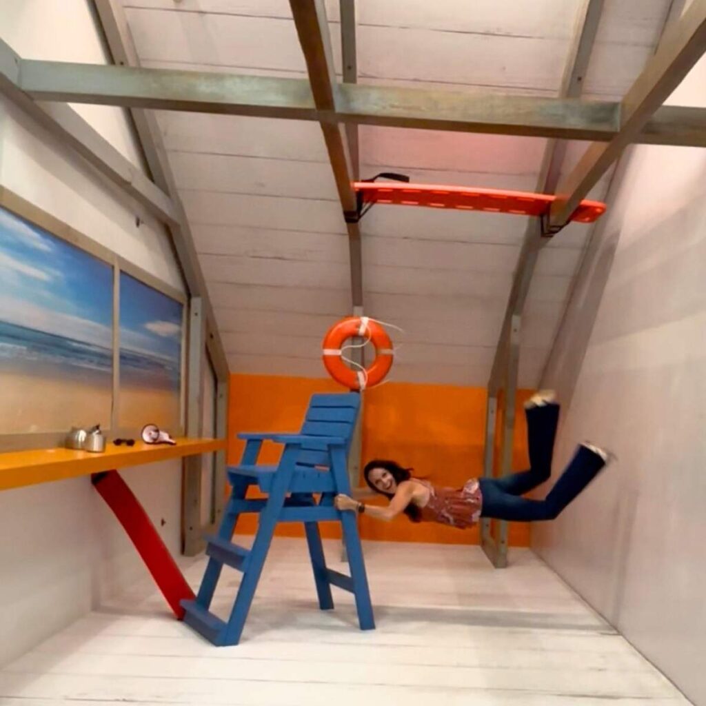 Museum of Illusions in Orlando | Mandy Carter | Acupful Family Blog